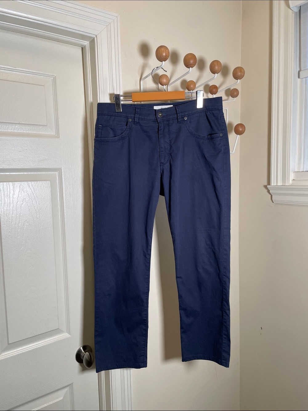 Brax - Straight Legged Preppy Dress Pants - NAvy - 34x30